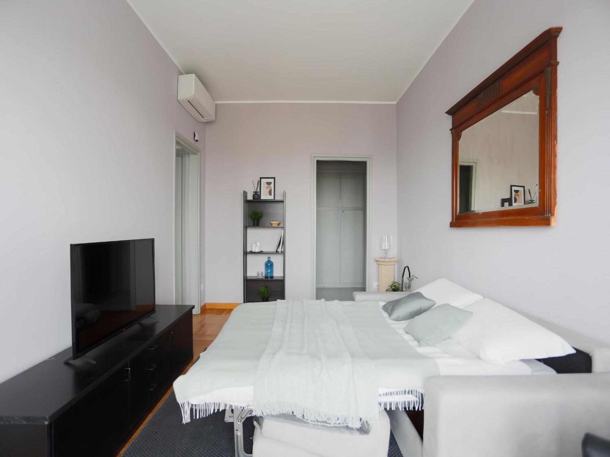 The Best Rent - Spacious One-Bedroom Apartment In Moscova District Milán Exterior foto